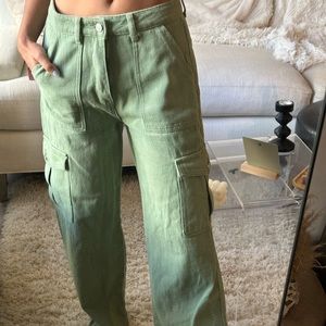 Green cargo pants